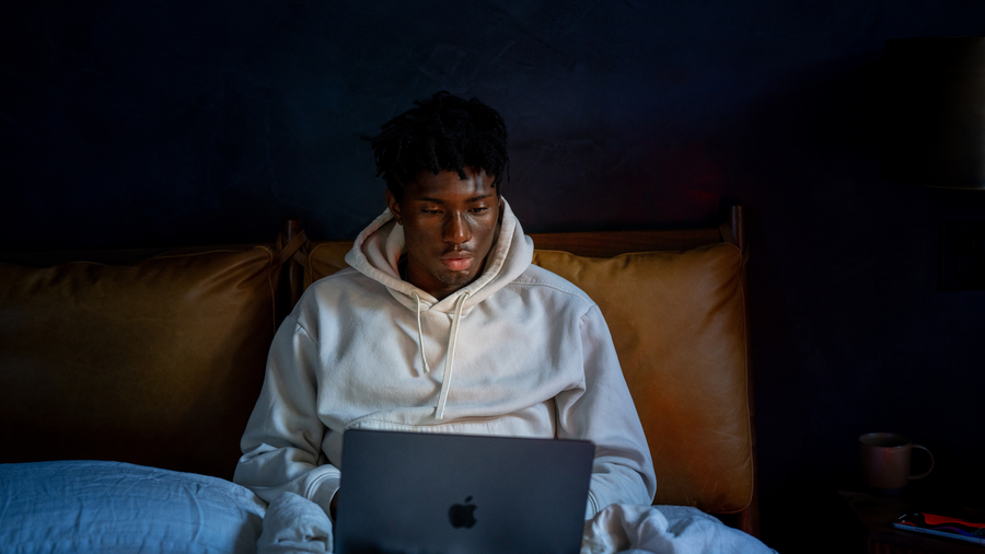 Blue Light Before Bed: Why Your Screen Is Sabotaging Your Recovery